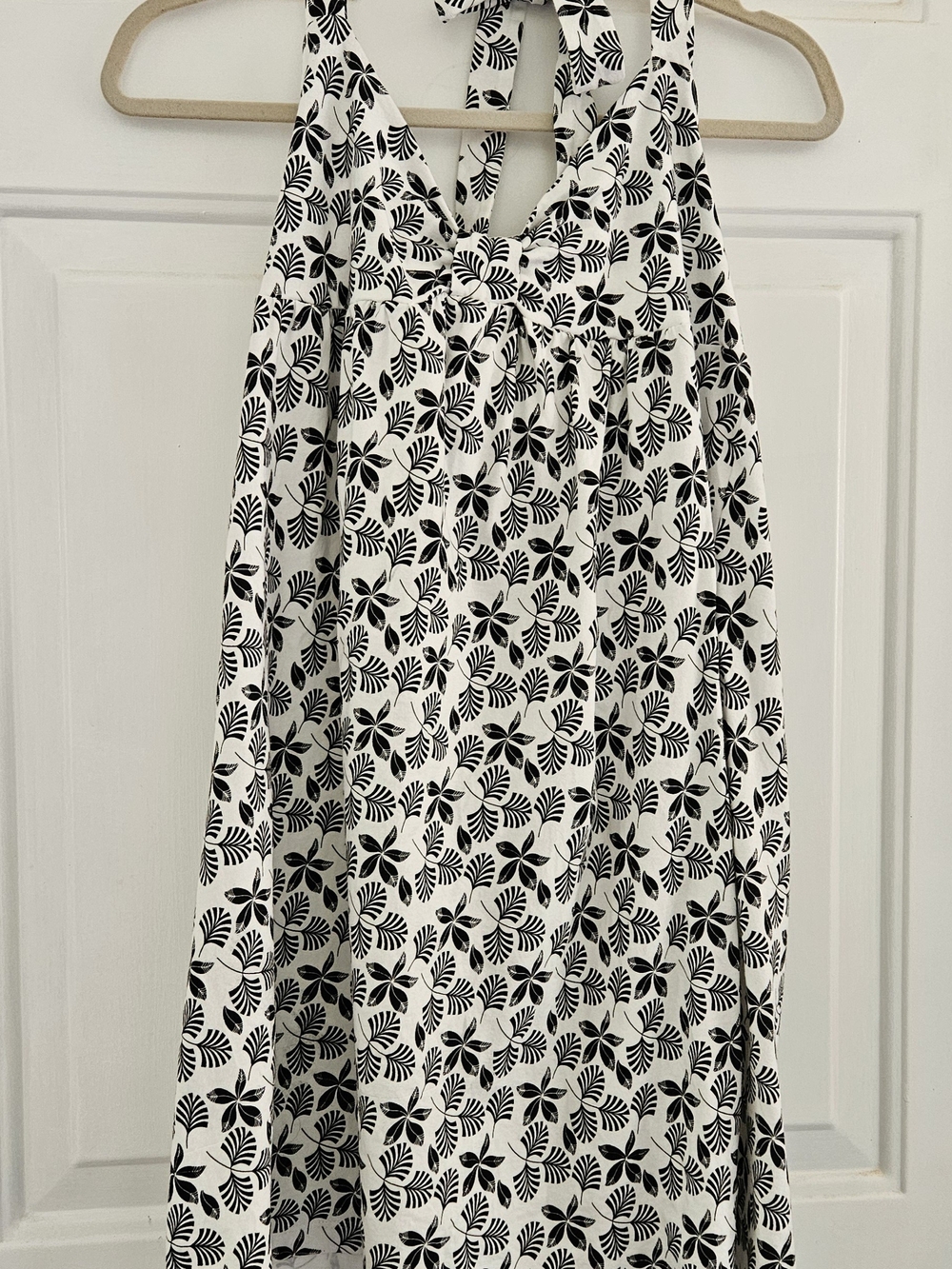 Women’s Black & White Floral Halter Dress